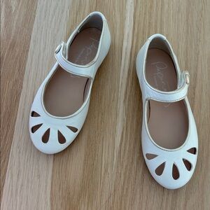 Eli 1957 Off-White Leather Cut Out Mary Jane Shoes for Little Girls
